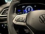 Volkswagen T-Roc 1.5 eTsi R-Line First Edition |Navi|Carplay|Trekhaak|Stoelverwarming|LED Koplampen|DSG|All Season banden|