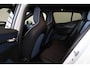 Volvo EX30 Extended Range Plus 69 kWh Adaptive Cruise Control - Climate pack - Parkeercamera achter - Elektrisch bedienbare voorstoelen - Verwarmde voorstoelen & stuur - Parkeersensoren voor & achter - Draadloze tel. lader - Extra getint glas - 20' LMV