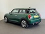 MINI Cooper 1.5 136pk Automaat Chili Serious Business | Climate Control | Harman Kardon | Navigatie | Full LED | 17" Rail Spoke Lichtmetalen Velgen | Parkeer sensoren V+A | Stoelverwarming
