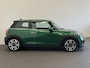 MINI Cooper 1.5 136pk Automaat Chili Serious Business | Climate Control | Harman Kardon | Navigatie | Full LED | 17" Rail Spoke Lichtmetalen Velgen | Parkeer sensoren V+A | Stoelverwarming
