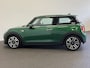 MINI Cooper 1.5 136pk Automaat Chili Serious Business | Climate Control | Harman Kardon | Navigatie | Full LED | 17" Rail Spoke Lichtmetalen Velgen | Parkeer sensoren V+A | Stoelverwarming