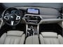 BMW 5-Serie Touring 520i High Executive | M-PAKKET | 360 CAM | CARPLAY |
