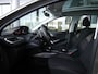 Peugeot 2008 1.2 PureTech Active | Automaat | Navigatie | Trekhaak | Parkeersensoren achter | Panorama dak | Cruise control | Bluetooth | Elektrische ramen voor | Airco
