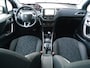 Peugeot 2008 1.2 PureTech Active | Automaat | Navigatie | Trekhaak | Parkeersensoren achter | Panorama dak | Cruise control | Bluetooth | Elektrische ramen voor | Airco