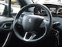 Peugeot 2008 1.2 PureTech Active | Automaat | Navigatie | Trekhaak | Parkeersensoren achter | Panorama dak | Cruise control | Bluetooth | Elektrische ramen voor | Airco