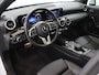 Mercedes-Benz A-klasse 250 e Business Line | Panoramadak | Rijassistentiepakket Plus | Stoelverwarming | Widescreen | Achteruitrijcamera |
