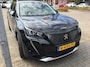 Peugeot 2008 1.2 PureTech Blue Lease Allure Camera | Carplay | Parkeersensoren | Digitaal Dashboard | Leder/Stof | 17" Lichtmetaal | Navigatie | Achteruitrijcamera | Airco (automatisch) | Apple Carplay/Android Auto|telefoonintegratie premium