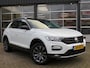Volkswagen T-Roc 1.0 TSI 115pk STYLE / Leder / 17 Inch / Navi / Carplay / Stoelverw / BOVAG garantie