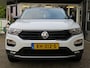Volkswagen T-Roc 1.0 TSI 115pk STYLE / Leder / 17 Inch / Navi / Carplay / Stoelverw / BOVAG garantie