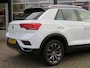 Volkswagen T-Roc 1.0 TSI 115pk STYLE / Leder / 17 Inch / Navi / Carplay / Stoelverw / BOVAG garantie
