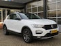 Volkswagen T-Roc 1.0 TSI 115pk STYLE / Leder / 17 Inch / Navi / Carplay / Stoelverw / BOVAG garantie