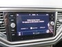 Volkswagen T-Roc 1.0 TSI 115pk STYLE / Leder / 17 Inch / Navi / Carplay / Stoelverw / BOVAG garantie