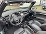 MINI Cooper Mini Cabrio 1.5 Chili Serious Business | Cabriolet | Zwart Leder | Navigatie | Parkeersensoren | Groot Multimedia | Stoelverwarming | British Racing Green | Lichtmetalen Velgen | LED Verlichting | Windscherm | Climate Control | Keyless Start |