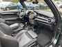 MINI Cooper Mini Cabrio 1.5 Chili Serious Business | Cabriolet | Zwart Leder | Navigatie | Parkeersensoren | Groot Multimedia | Stoelverwarming | British Racing Green | Lichtmetalen Velgen | LED Verlichting | Windscherm | Climate Control | Keyless Start |