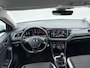 Volkswagen T-Roc 1.5 TSI Sport | Trekhaak | Camera | Stoelverwarming | Navigatie | Carplay |