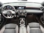 Mercedes-Benz A-klasse 160 Advantage | AMG-line | Achteruitrijcamera | Lichtmetalen velgen | Navigatie | Parking support | Inclusief 24 maanden MB Certified garantie voor Europa.