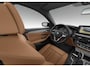 BMW 5-Serie Touring 530e xDrive Trekhaak - Panoramadak - Head up - Massage stoelen - zonneschermen achterportierramen - Comfort Access - Parking Assistant Plus - Hifi - Comfortstoelen - Elektrisch verwarmde voorstoelen -