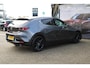 Mazda 3 2.0 e-SkyActiv-G M Hybrid 150 Homura , Adap. Cruise, LMV 18 Inch, PDC, Camera, Navi, Apple Carplay, Clima, Stoelverwarming, HUD, Stoffen bekleding