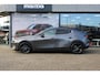Mazda 3 2.0 e-SkyActiv-G M Hybrid 150 Homura , Adap. Cruise, LMV 18 Inch, PDC, Camera, Navi, Apple Carplay, Clima, Stoelverwarming, HUD, Stoffen bekleding