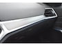 BMW 3-Serie Touring 320e Business Edition Plus | Camera | Head-Up | Trekhaak | Pano |