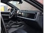 Porsche Cayenne Coupé 3.0 E-Hybrid | Sport Chrono - Passenger Display