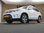 Suzuki Vitara 1.6 High Executive - ORIGINEEL NEDERLANDSE AUTO - AFNEEMBARE TREKHAAK 1.200 KG GEREMD TREKGEWICHT - PANORAMADAK - PARKEERSENSOREN VOOR EN ACHTER - ACHTERUITRIJ CAMERA - KEYLESS ENTRY & START - NAVIGATIE