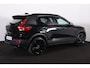 Volvo XC40 B4 Black Edition Ultra - Panorama/schuifdak - IntelliSafe Assist & Surround - 360º Camera - Harman/Kardon audio - Verwarmde voorstoelen & stuur - Parkeersensoren voor & achter - Elektr. bedienb. voorstoelen met geheugen links - Draadloze tel. lader - Extra getint glas - 20' LMV