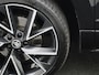 Skoda Karoq 1.5TSI/150PK ACT Sportline Business DSG · Panoramadak · 19'' Velgen · Apple/Android Car Play