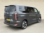 Ford Tourneo Custom PHEV 233PK L1 Sport | Geel kenteken | Incl. BPM & BTW | 8 Persoons | Panoramadak | Inklapbare trekhaak | 1.850kg trekgw.