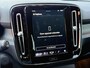Volvo XC40 BWJ 2020 Recharge P8 408 PK AWD R-Design AUTOMAAT | STOEL + STUUR VERW. | LEER | HARMAN KARDON AUDIO | ADAPTIVE CRUISE | NAVI | CLIMA | CAMERA | APPLE & ANDROID |LED | LMV | PDC
