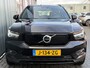 Volvo XC40 BWJ 2020 Recharge P8 408 PK AWD R-Design AUTOMAAT | STOEL + STUUR VERW. | LEER | HARMAN KARDON AUDIO | ADAPTIVE CRUISE | NAVI | CLIMA | CAMERA | APPLE & ANDROID |LED | LMV | PDC