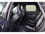 Volvo XC60 T6 Recharge AWD Ultra Black Edition - Panorama/schuifdak - IntelliSafe Assist & Surround - 360º Camera - Harman/Kardon audio - Adaptieve LED koplampen - Verwarmde voorstoelen, stuur & achterbank - Parkeersensoren voor & achter - Elektr. bedienb. voorstoelen met geheugen - Head up display - Draadloze tel. lader - Extra getint glas - Elektr. inklapbare trekhaak - 21' LMV