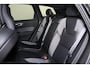 Volvo XC60 T6 Recharge AWD Ultra Black Edition - Panorama/schuifdak - IntelliSafe Assist & Surround - 360º Camera - Harman/Kardon audio - Adaptieve LED koplampen - Verwarmde voorstoelen, stuur & achterbank - Parkeersensoren voor & achter - Elektr. bedienb. voorstoelen met geheugen - Head up display - Draadloze tel. lader - Extra getint glas - Elektr. inklapbare trekhaak - 21' LMV