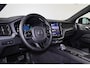 Volvo XC60 T6 Recharge AWD Ultra Black Edition - Panorama/schuifdak - IntelliSafe Assist & Surround - 360º Camera - Harman/Kardon audio - Adaptieve LED koplampen - Verwarmde voorstoelen, stuur & achterbank - Parkeersensoren voor & achter - Elektr. bedienb. voorstoelen met geheugen - Head up display - Draadloze tel. lader - Extra getint glas - Elektr. inklapbare trekhaak - 21' LMV