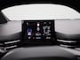 MG MG4 Long Range Luxury 64 kWh | Navi | 360 Camera | Led Koplampen | Apple CarPlay | Getint Glas | Warmte Pomp |