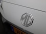 MG MG4 Long Range Luxury 64 kWh | WLTP 435 KM | Navigatie | 18"LMV | Achter Spoiler | Apple Carplay | ACC | ECC | DAB+ | Stoel + Stuur verwarming | BTW Auto |