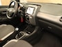 Toyota Aygo 1.0 VVT-i x-play cabrio - ORIGINEEL NEDERLANDSE AUTO - GEHEEL HOMMEL ONDERHOUDEN - CABRIO DAK - APPLE CARPLAY/ANDROID AUTO - ACHTERUITRIJ CAMERA -ELEKTRISCH VERSTELBARE BUITENSPIEGELS