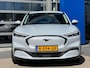 Ford Mustang Mach-E RWD 75 kWh | Camera | Apple Carplay | Dodehoek Herkenning | Leren Bekleding | Adaptive Cruise