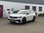 Volkswagen Tiguan 1.4 TSI eHybrid 245pk DSG R-Line Business+ Black Style. Full option/ SOH 97%/ Panoramadak/ Trekhaak/ Lederen bekleding/ Elektrische stoelen/ 20 Inch