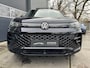 Volkswagen Tiguan 1.5 272pk eHybrid R-Line Edition Black Black Style Trekhaak 360Camera Head-Up Navigatie Massage Stoelverwarming Panoramadak