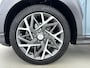 Hyundai Kona 1.6 GDI HEV Premium | Achteruitrij Camera | Adaptive Cruise | Lederen Bekleding | Navigatie | Lane Assist | Elektrische Stoelen |