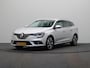 Renault Megane Estate 140pk TCe Bose | Trekhaak | Parkeersensoren rondom | Achteruitrijcamera | Stoelverwarming | Head-up display | Dodehoek Detectie |
