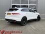 Jaguar F-Pace 2.0 Portfolio AWD | Nieuwe Ketting | Panorama | Navigatie | Leder | Xenon | Camera | Trekhaak