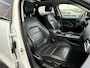 Jaguar F-Pace 2.0 Portfolio AWD | Nieuwe Ketting | Panorama | Navigatie | Leder | Xenon | Camera | Trekhaak