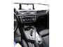 BMW 1-Serie M140i xDrive High Executive HARMAN/KARDON | ACHTERUIT RIJ CAMERA | NAVIGATIE | SFEERVERLICHTING | HARMANKARDON | F1 STUUR | LEDER | ELEKTRISCHE STOELEN MEMORY |