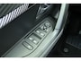 Peugeot e-2008 EV Allure Avantage 54 kWh | Apple carplay/Android auto| Adaptive cruise | Camera V+A | Navigatie | 3D-Cockpit | 3-Fase |