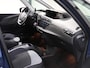 Citroën C4 Grand Picasso 1.6 e-THP 165PK Intensive | Trekhaak | Camera | 7 persoons | Armsteun | Cruise Control | Climate Control | Navigatie | AUTOMAAT | Stoelverwarming | Isofix | Privacy Glass |