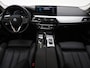 BMW 5-Serie Touring 530e High Executive | Camera | Trekhaak | Sfeerverlichting | Keyless | Leder | Virtual | Carplay