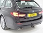 BMW 5-Serie Touring 530e High Executive | Camera | Trekhaak | Sfeerverlichting | Keyless | Leder | Virtual | Carplay