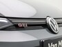 Volkswagen Golf 2.0 TSI GTI 265 PK | Facelift | Panoramadak | Head-Updisplay | Stoelverwarming |Verlicht Volkswagen-Logo Voor | Black Style | Achteruitrijcamera | LED Matrix